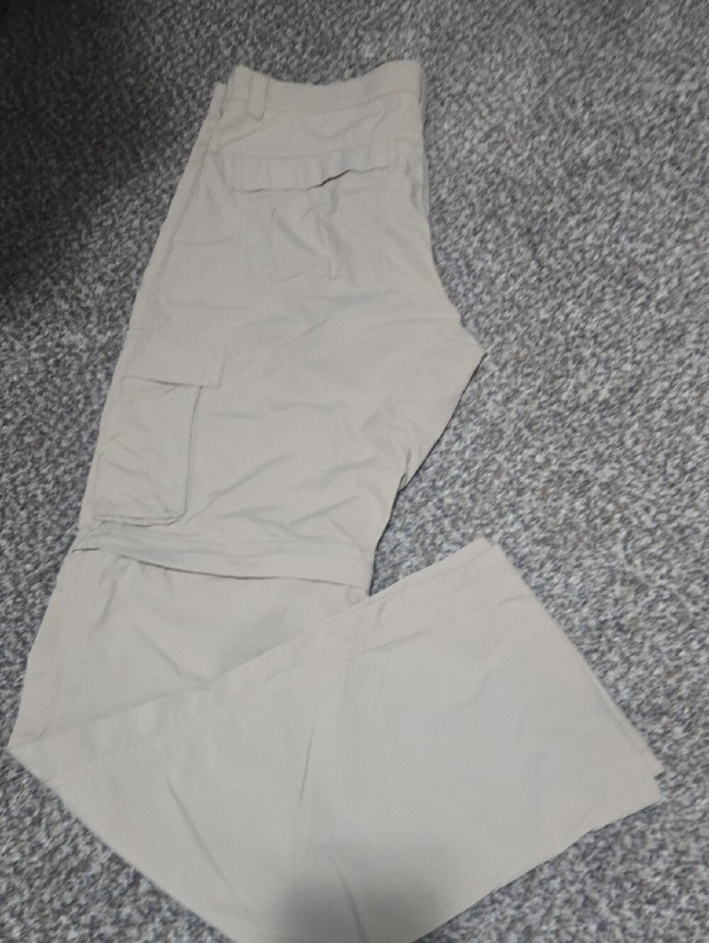 Columbia Women's Beige Convertible Cargo Pants - Picture 4 of 6